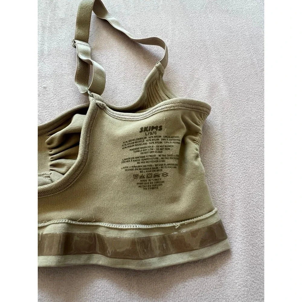 SKIMS SEAMLESS SCULPT BRALETTE- size Large- color clay - new unworn - Picture 5 of 8